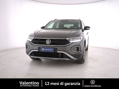 Volkswagen T-Roc 1.5 tsi Life del 2023 usata a Roma