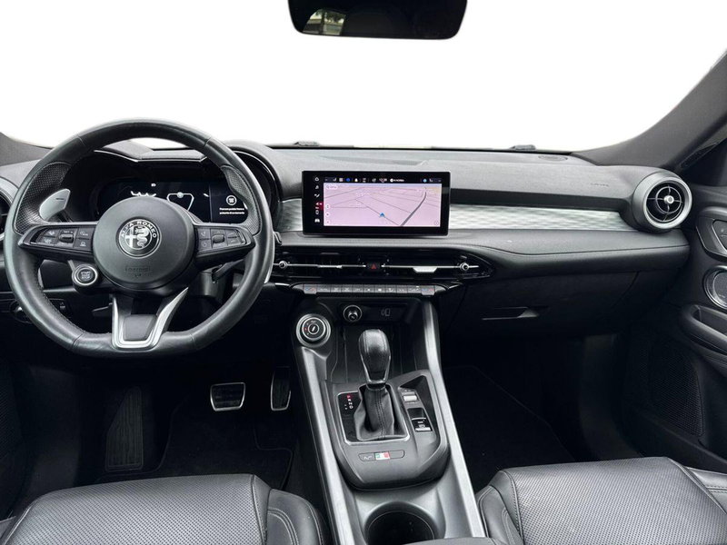 Alfa Romeo Tonale usata a Bari (8)