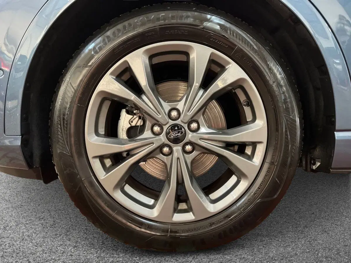 Ford Kuga usata a Bari (6)