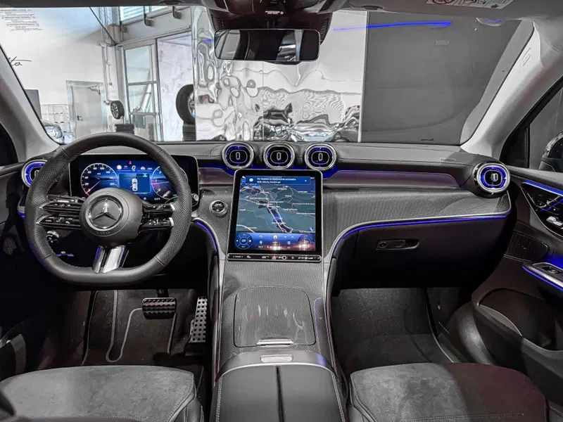 Mercedes-Benz GLC Coupé nuova a Ancona (11)