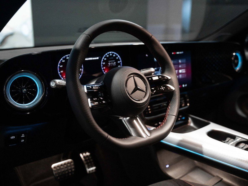 Mercedes-Benz CLA Shooting Brake nuova a Ancona (12)