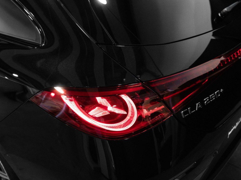 Mercedes-Benz CLA Shooting Brake nuova a Ancona (8)