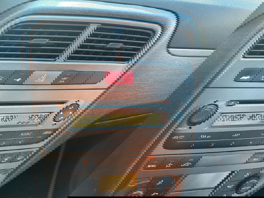 Fiat Grande Punto usata a Torino (12)