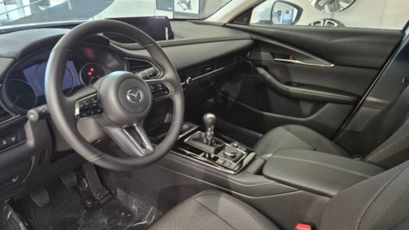 Mazda CX-30 nuova a Modena (2)