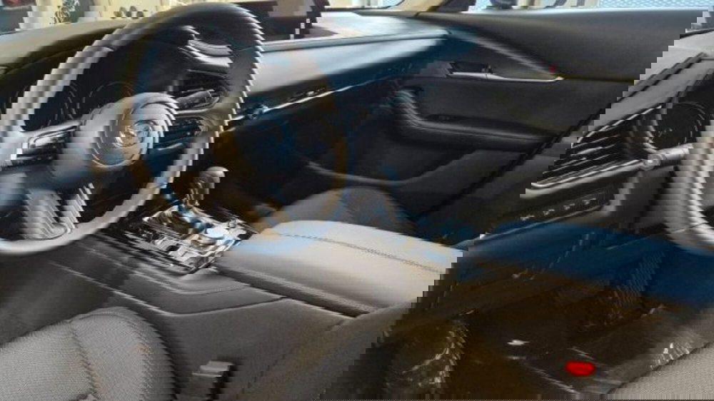 Mazda CX-30 nuova a Modena (2)