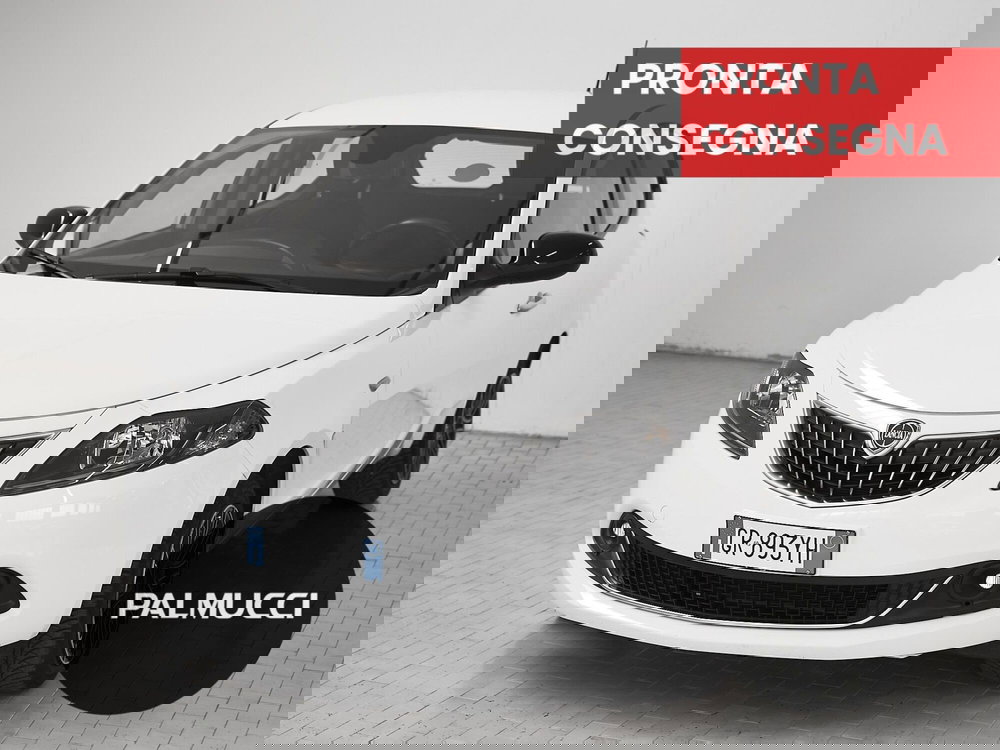 Lancia Ypsilon usata a Prato