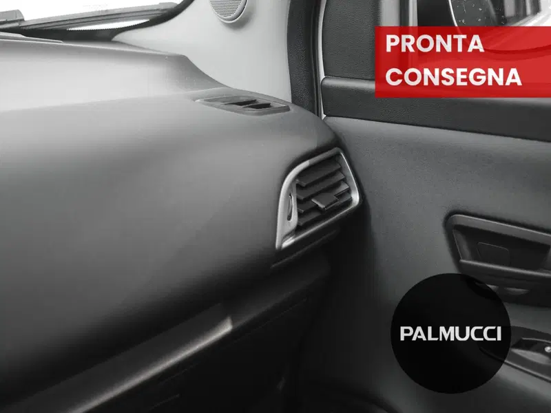 Lancia Ypsilon usata a Prato (12)