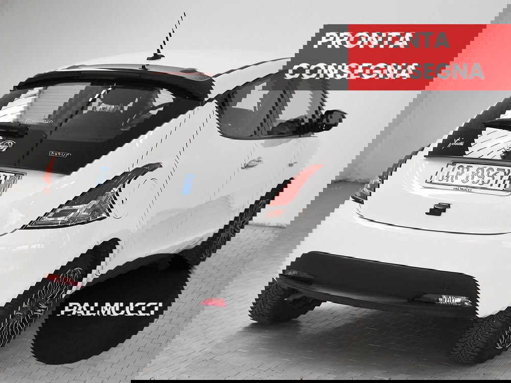 Lancia Ypsilon usata a Prato (3)