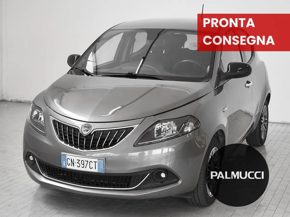 Lancia Ypsilon usata a Prato