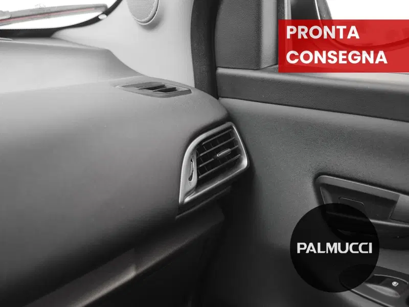 Lancia Ypsilon usata a Prato (16)