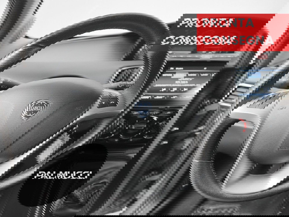 Lancia Ypsilon usata a Prato (17)