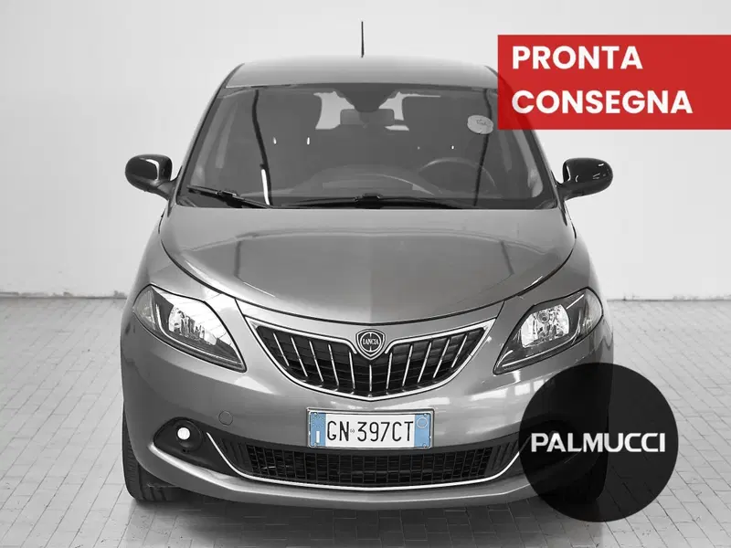 Lancia Ypsilon usata a Prato (2)