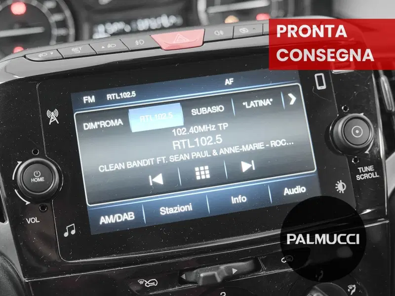Lancia Ypsilon usata a Prato (6)