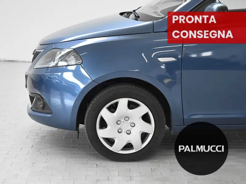 Lancia Ypsilon usata a Prato (5)