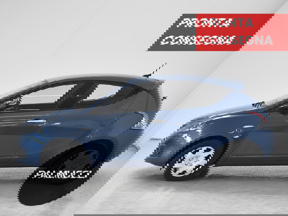 Lancia Ypsilon usata a Prato (6)