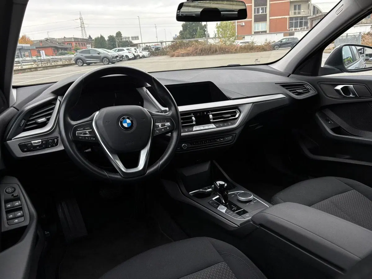 BMW Serie 1 5p. usata a Vercelli (11)