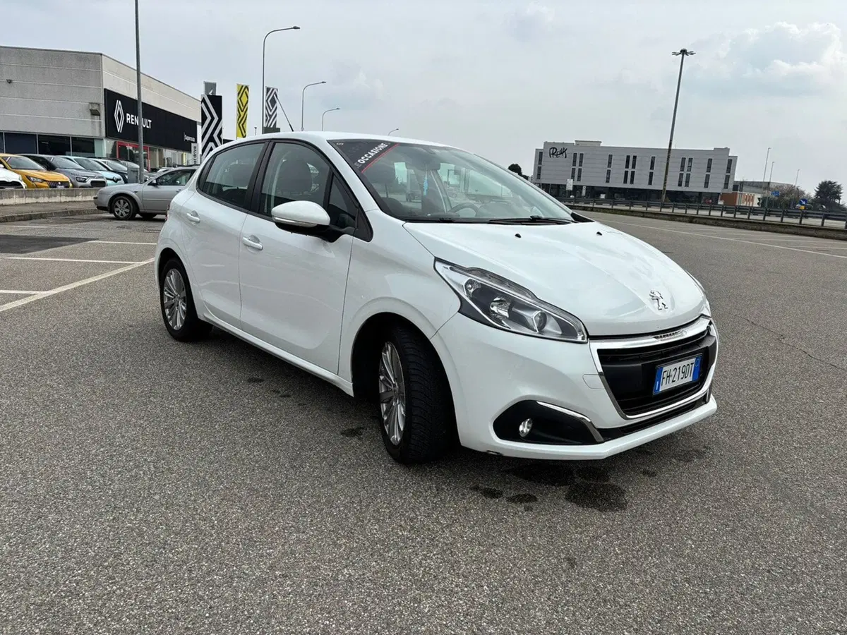 Peugeot 208 usata a Vercelli (5)