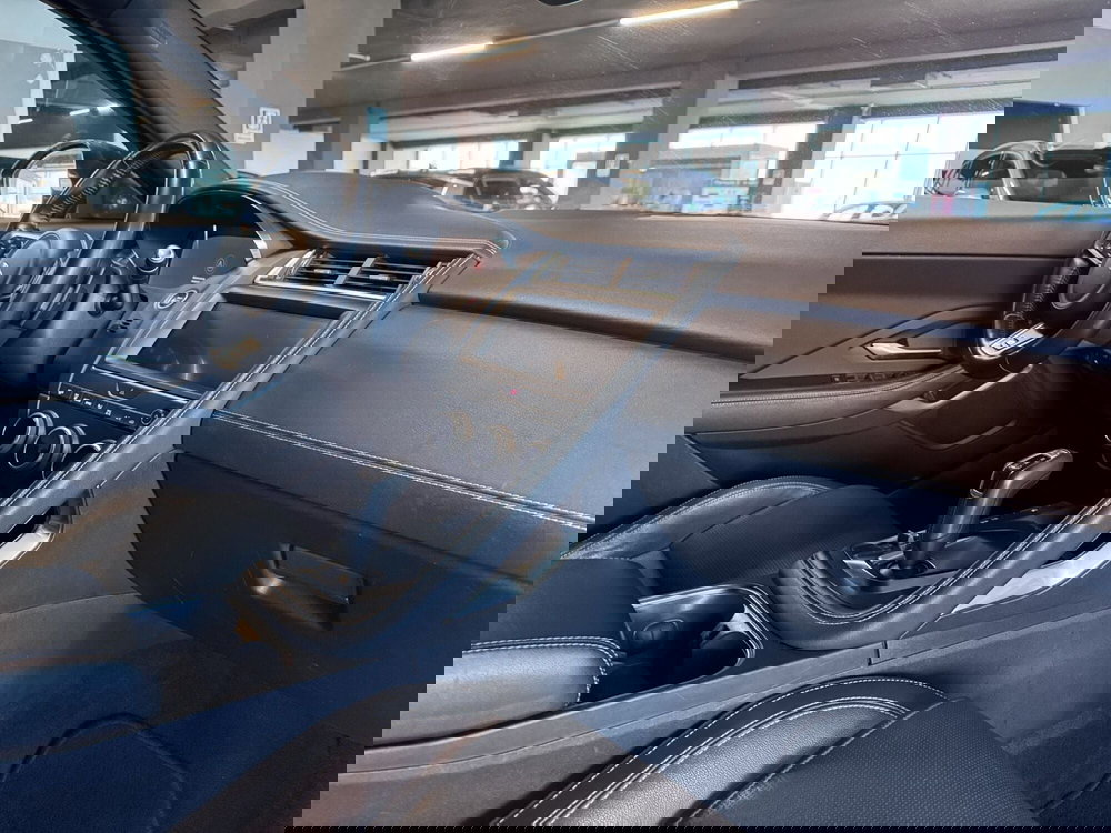 Jaguar E-Pace usata a Messina (10)