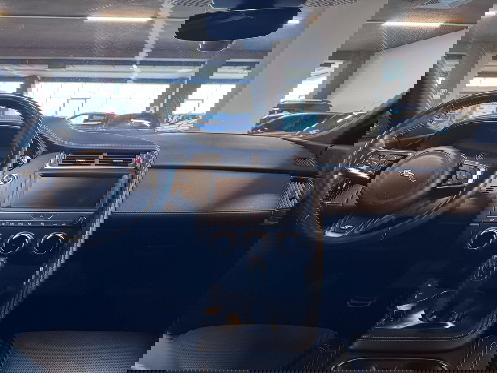 Jaguar E-Pace usata a Messina (12)
