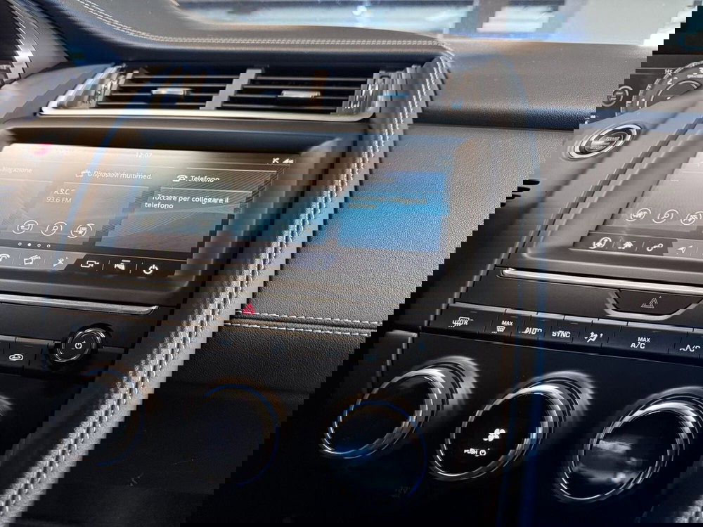 Jaguar E-Pace usata a Messina (13)