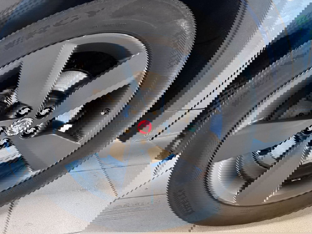 Jaguar E-Pace usata a Messina (5)