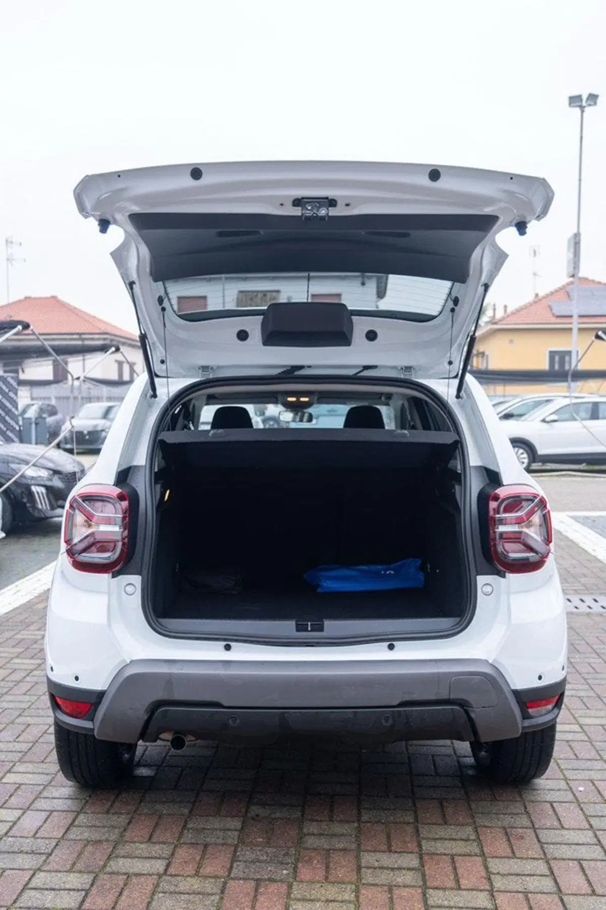 Dacia Duster usata a Pavia (10)