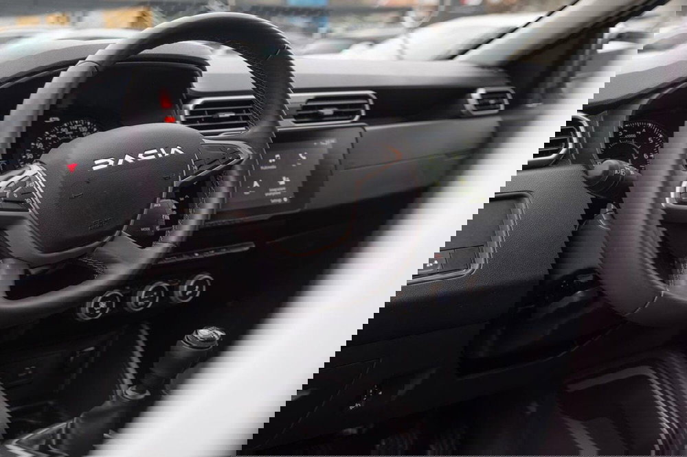 Dacia Duster usata a Pavia (16)