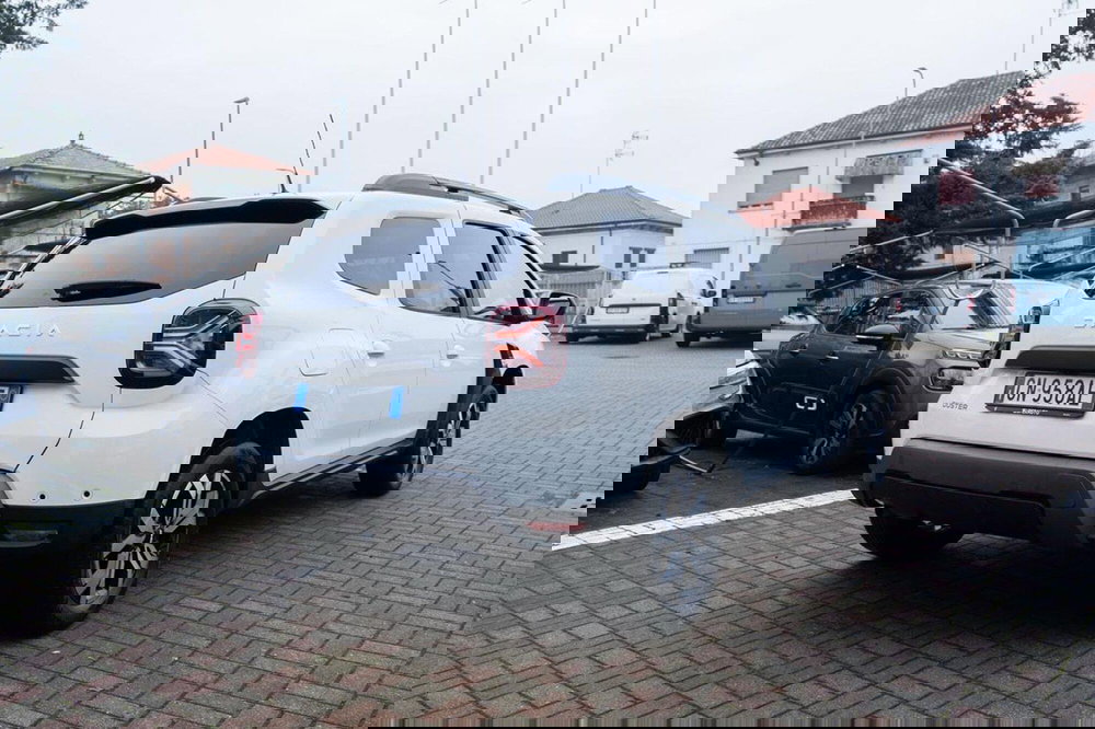 Dacia Duster usata a Pavia (17)