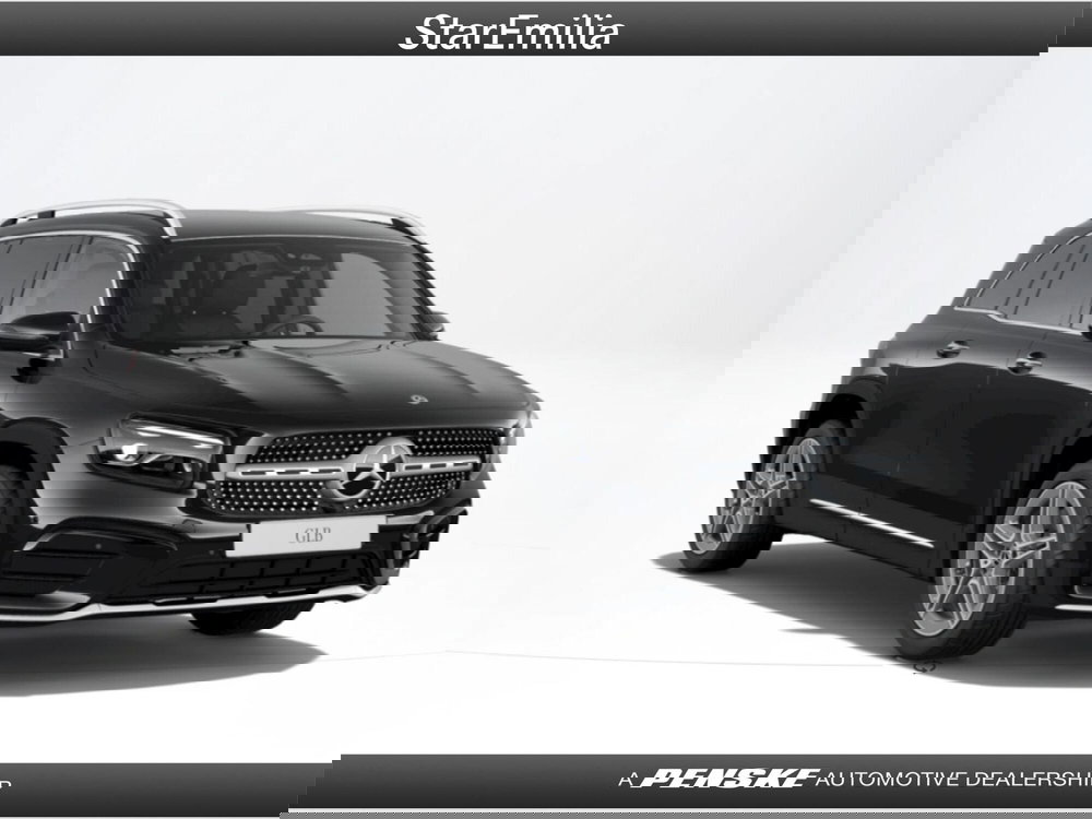 Mercedes-Benz GLB nuova a Bologna