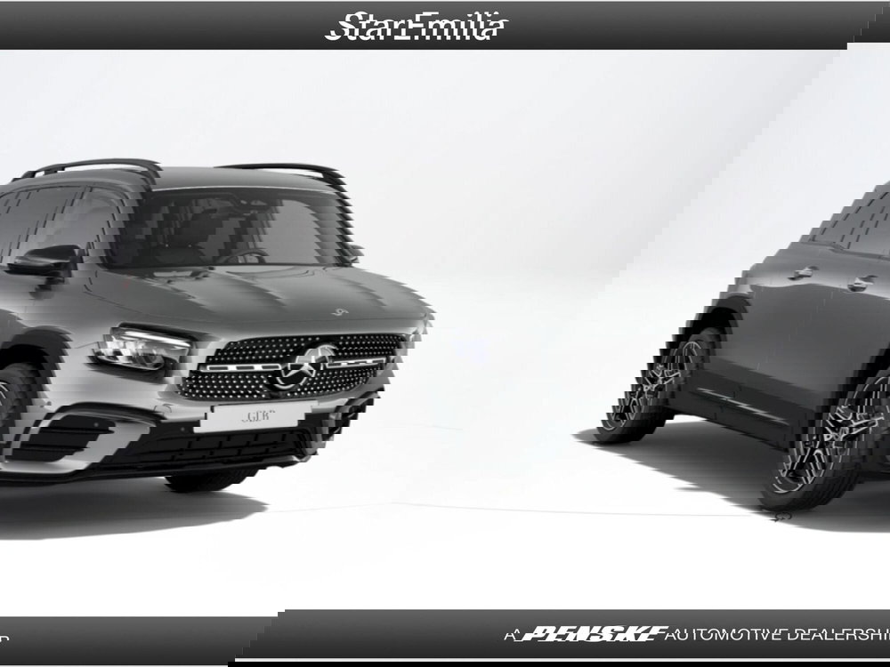 Mercedes-Benz GLB nuova a Bologna