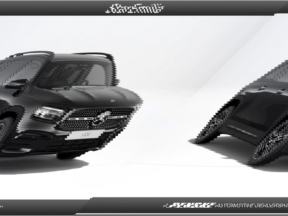 Mercedes-Benz GLB nuova a Bologna