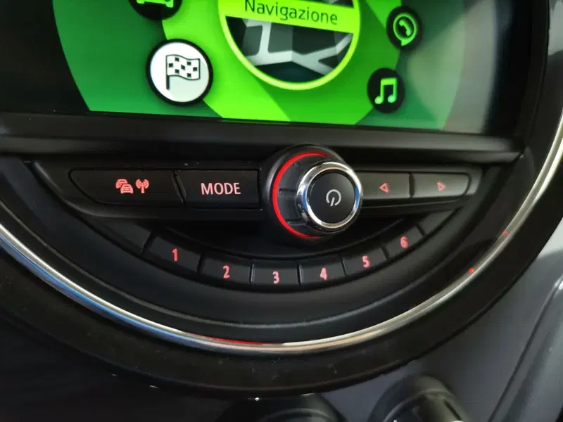 MINI Mini Countryman usata a Salerno (20)