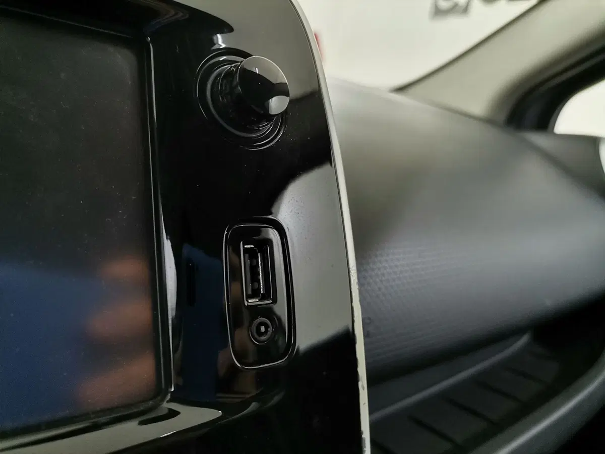 Renault Clio Sporter usata a Salerno (17)