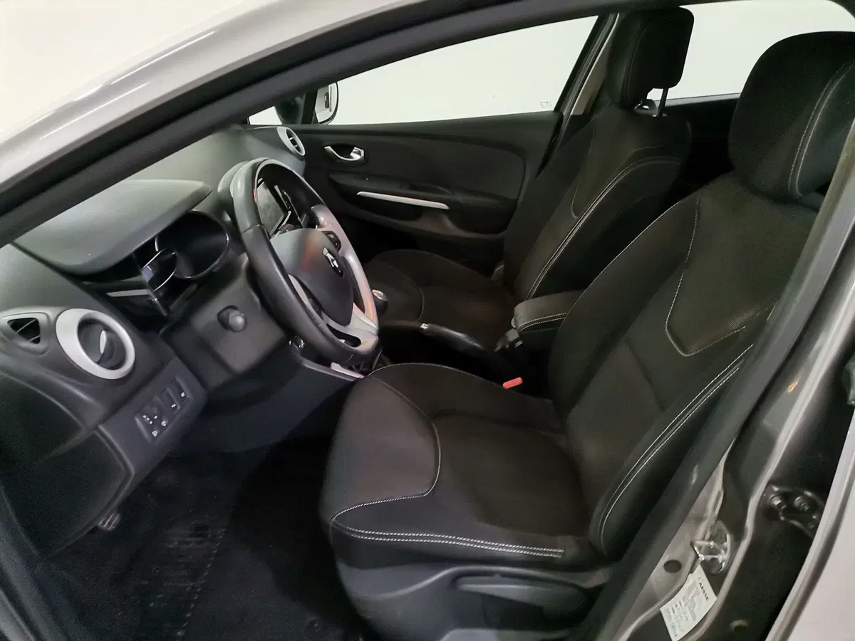 Renault Clio Sporter usata a Salerno (9)