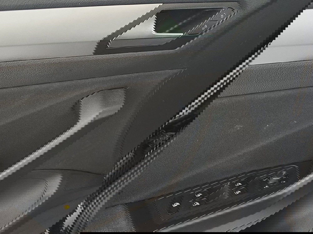 Volkswagen T-Roc usata a Cuneo (14)