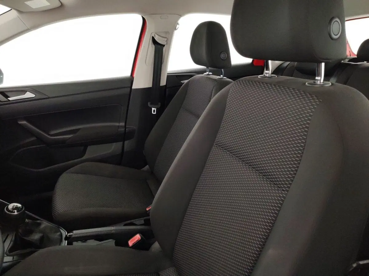 Volkswagen Polo usata a Massa-Carrara (9)