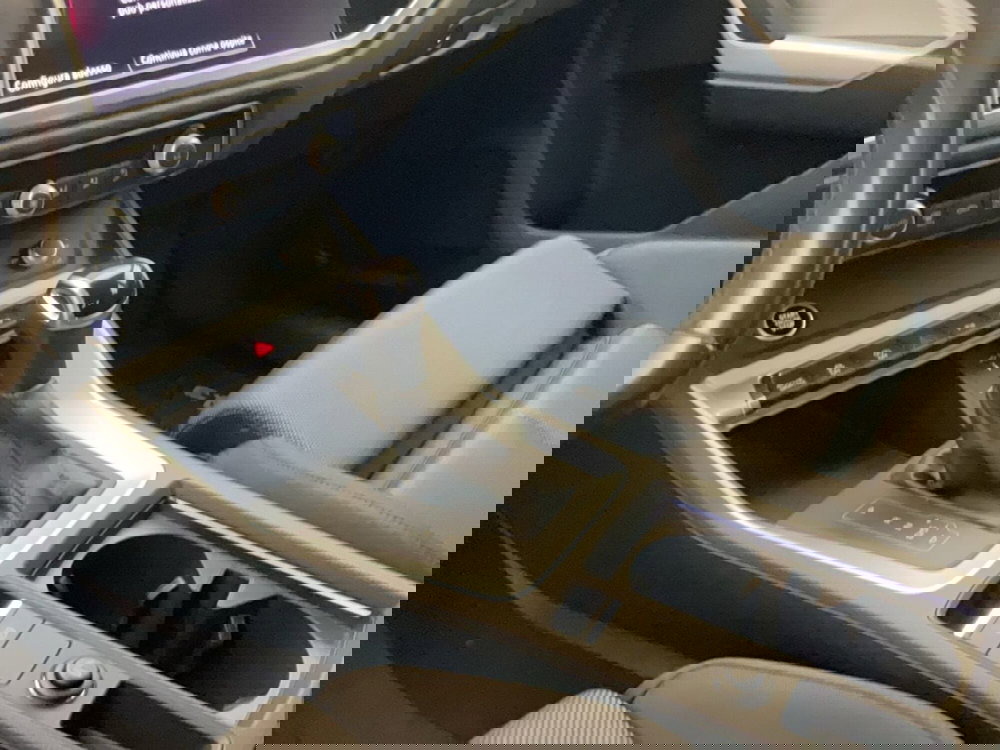 Audi Q3 Sportback usata a Caserta (11)