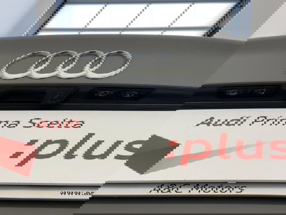 Audi Q3 Sportback usata a Caserta (17)