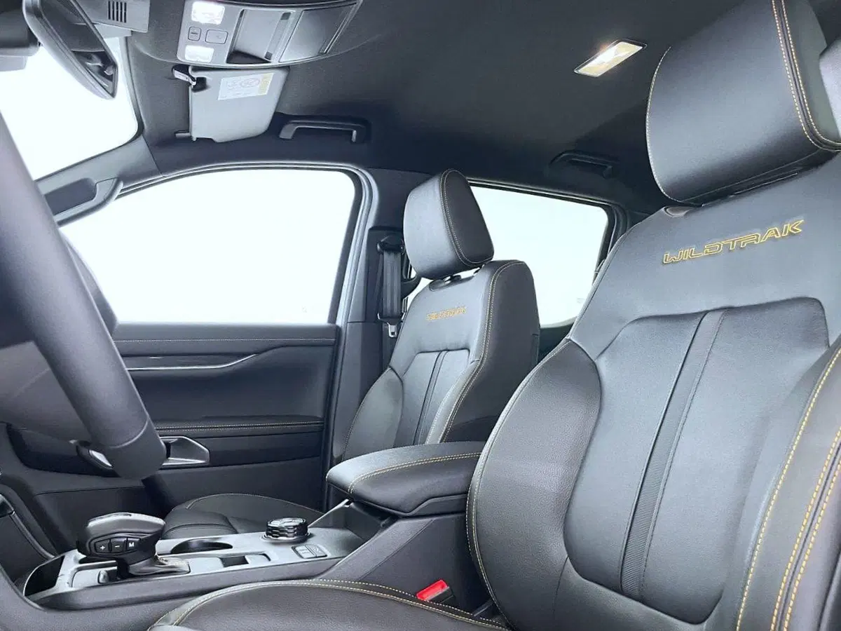 Ford Ranger Pick-up nuova a Perugia (16)