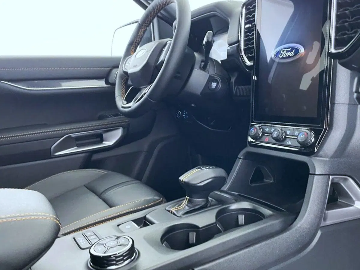Ford Ranger Pick-up nuova a Perugia (20)