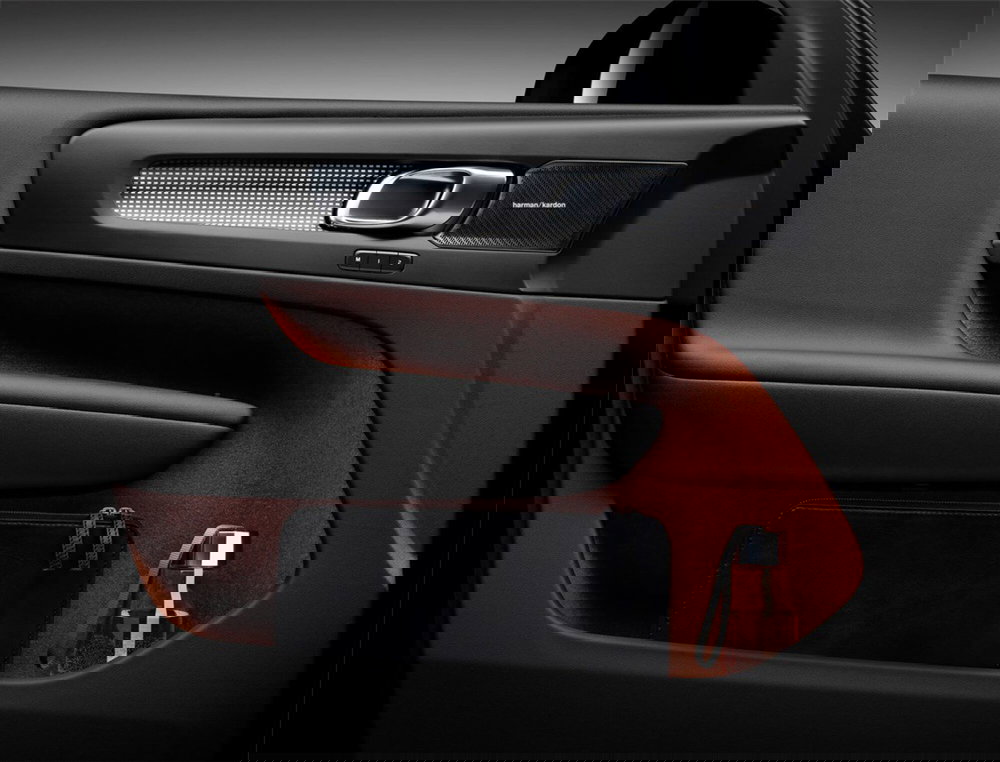 Volvo XC40 usata a Palermo (13)