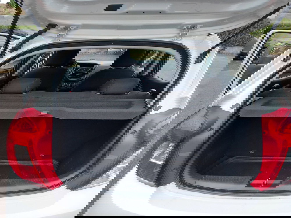 Opel Karl usata a Lucca (11)