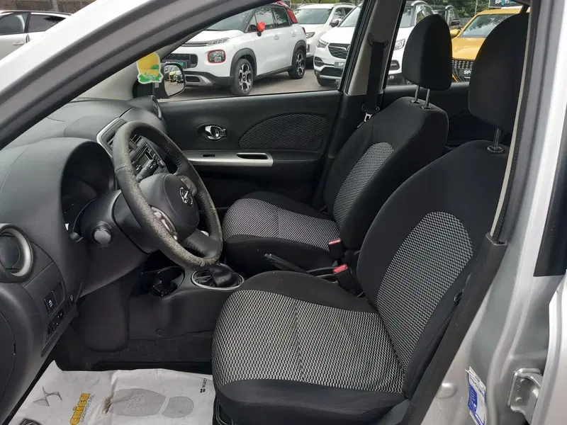 Nissan Micra usata a Lucca (9)