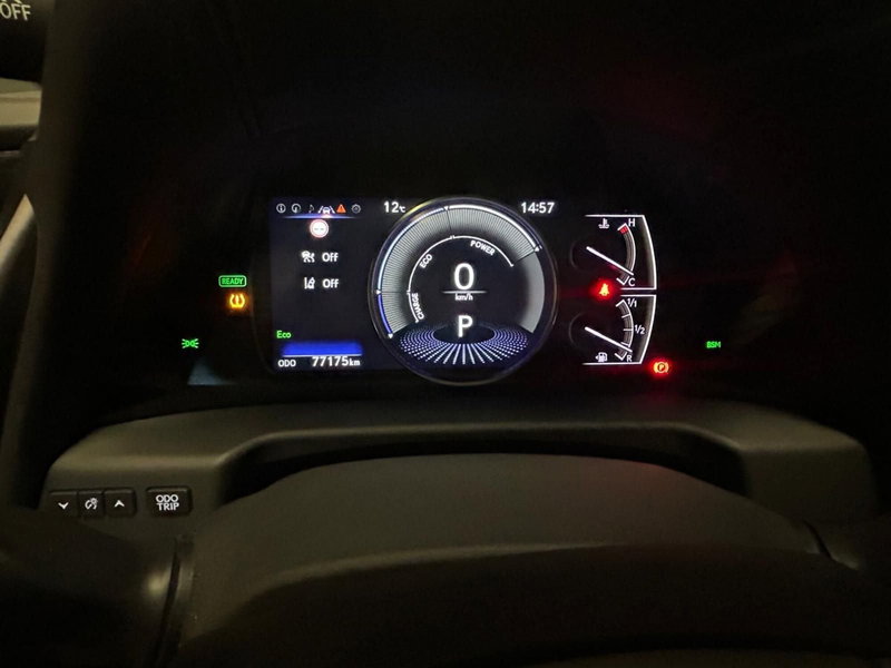 Lexus ES usata a Bergamo (13)