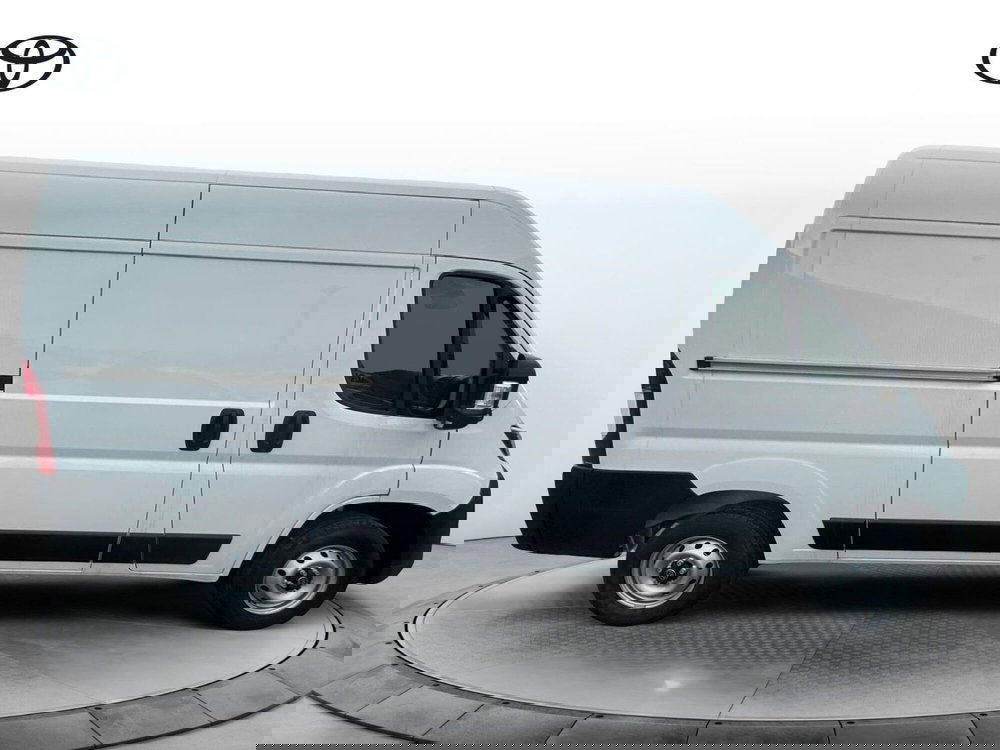 Toyota Proace Max Furgone nuova a Bergamo (13)