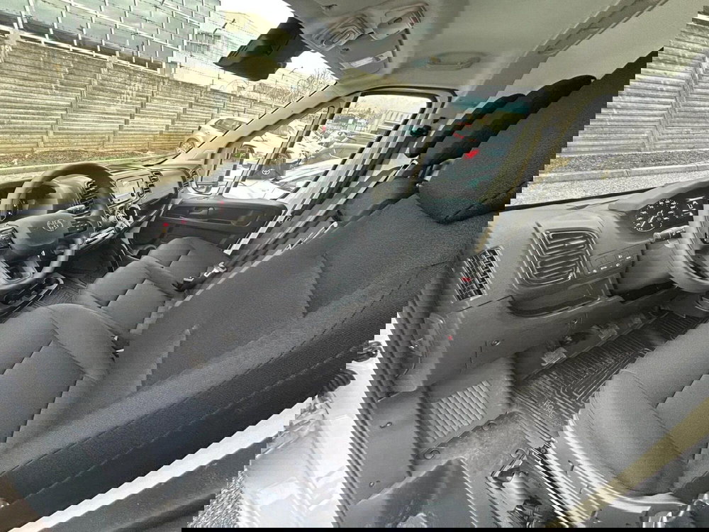 Toyota Proace Max Furgone nuova a Bergamo (16)