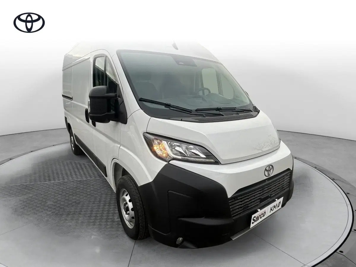 Toyota Proace Max Furgone nuova a Bergamo (20)