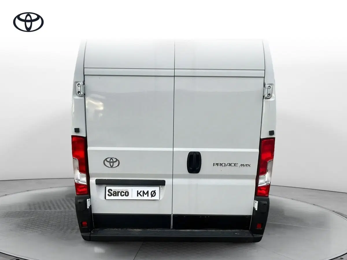 Toyota Proace Max Furgone nuova a Bergamo (4)