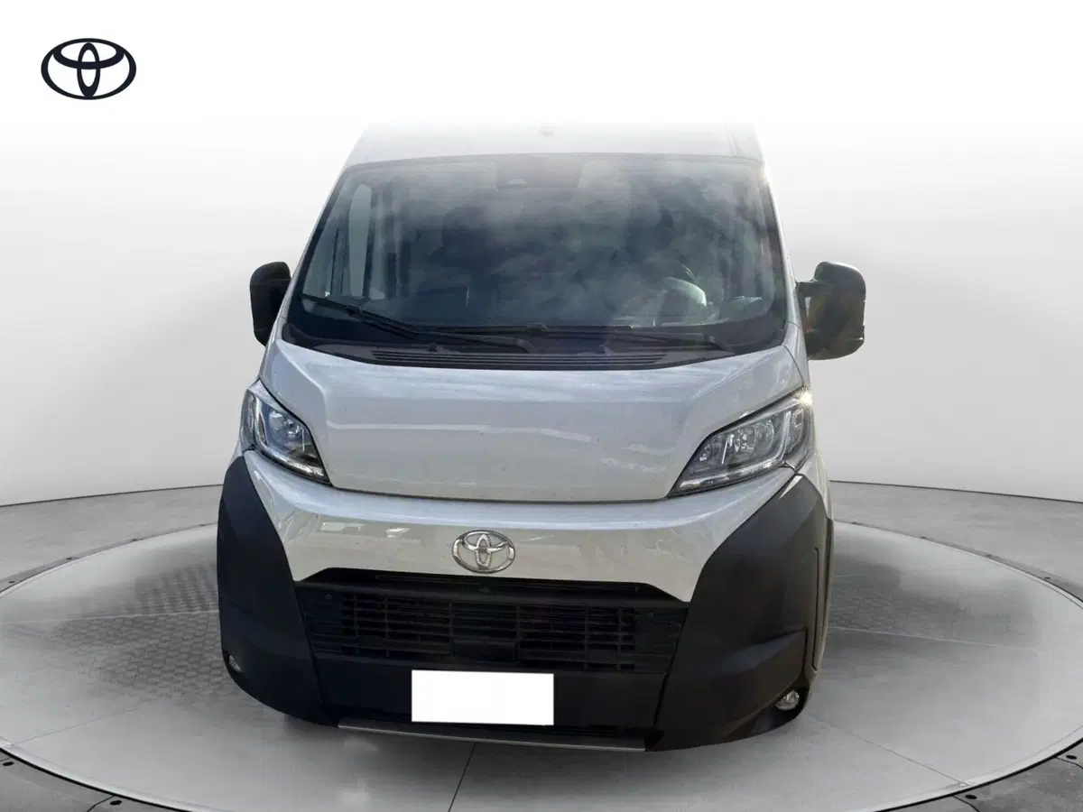 Toyota Proace Max Furgone nuova a Bergamo