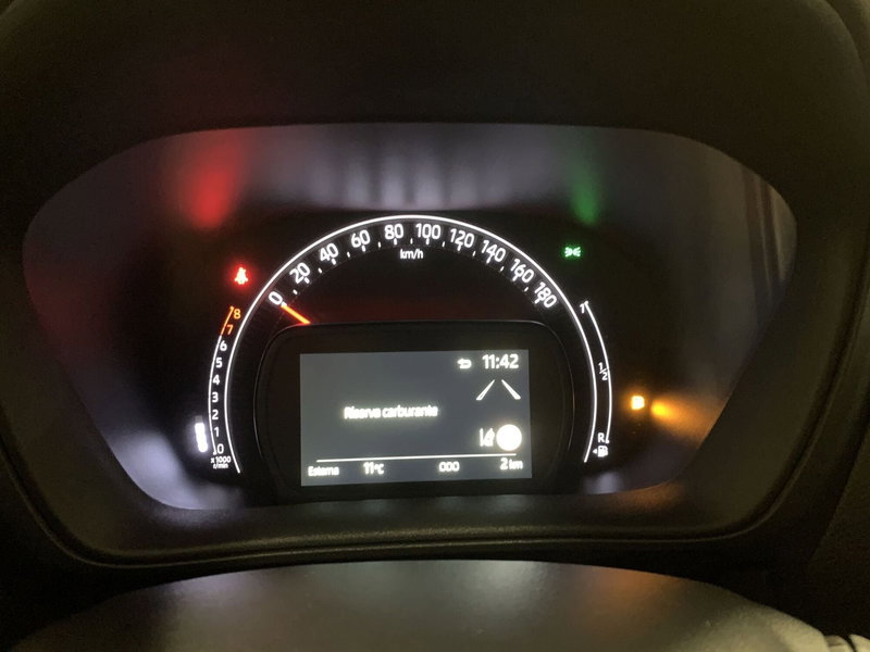 Toyota Aygo X nuova a Bergamo (12)